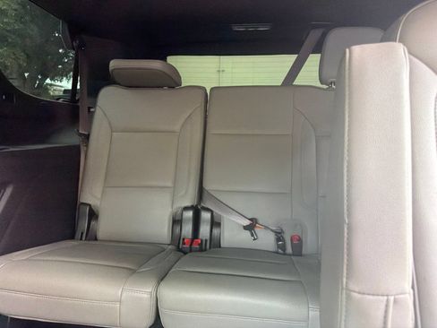 Used 2021 GMC Yukon SLT RWD image 13