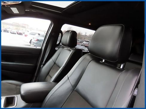 Certified 2021 Jeep Grand Cherokee Laredo X image 13