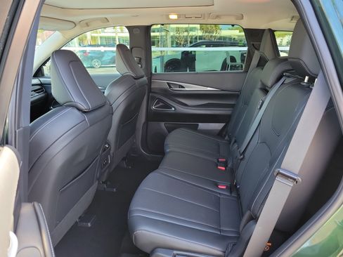 Used 2026 INFINITI QX60 Luxe w/ Cargo Package image 17