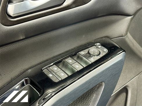 Used 2024 Nissan Pathfinder SL image 20