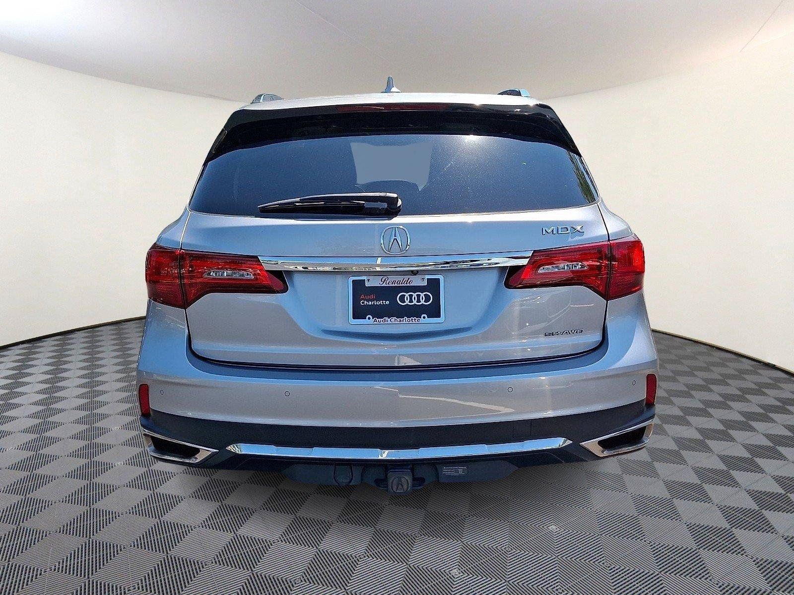 Used 2018 Acura MDX w/ Advance & Entertainment Pkg AWD/4WD image 5