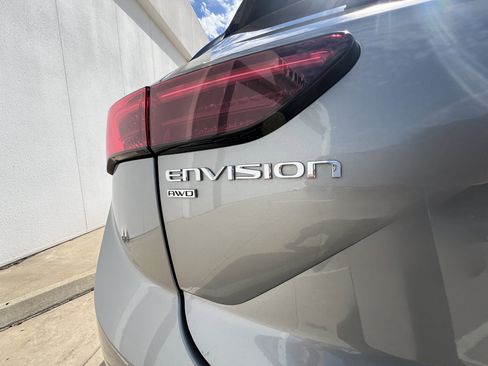 Used 2025 Buick Envision Preferred image 11