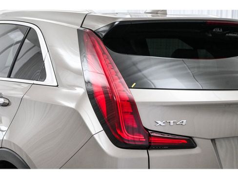 Used 2022 Cadillac XT4 Premium Luxury w/ Enhanced Visibility Package AWD/4WD image 26