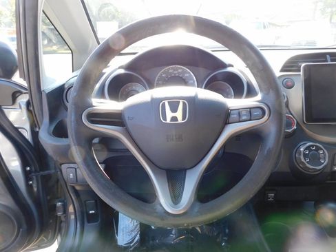 Used 2011 Honda Fit image 8