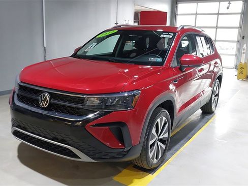 Used 2022 Volkswagen Taos SE image 18