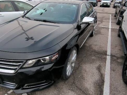 Used 2017 Chevrolet Impala Premier w/ Enhanced Convenience Package image 4