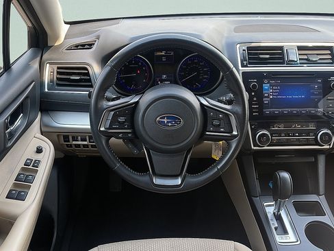 Used 2018 Subaru Outback 2.5i Premium AWD/4WD image 10