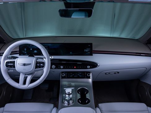 New 2026 Genesis GV70 2.5T Advanced image 13