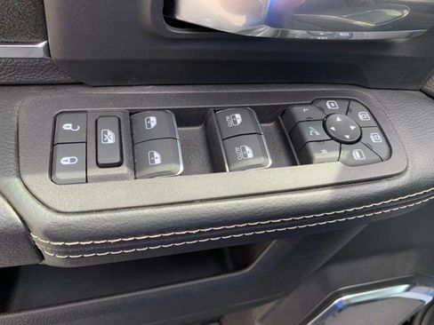 New 2025 RAM 2500 Laramie image 24