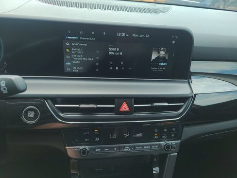 Used 2025 Kia Seltos S FWD image 19