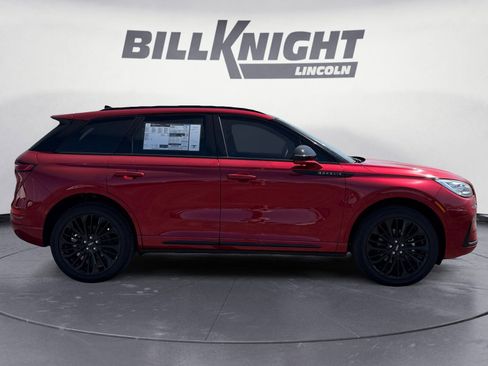 New 2026 Lincoln Corsair Reserve w/ Jet Appearance Package AWD/4WD image 6