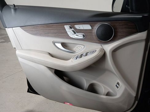 Certified 2022 Mercedes-Benz GLC 300 4MATIC image 31