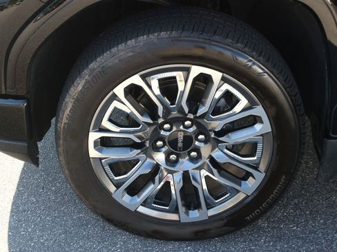 Used 2024 GMC Sierra 1500 Denali Ultimate AWD/4WD image 41
