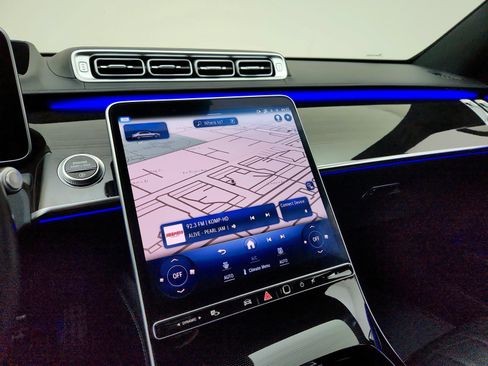 Certified 2023 Mercedes-Benz S 500 4MATIC image 13