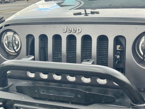 Used 2016 Jeep Wrangler Unlimited Sport image 21