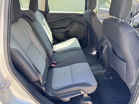 Used 2019 Ford Escape S image 15