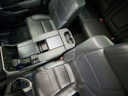 Used 2024 Toyota Tundra Platinum AWD/4WD image 25