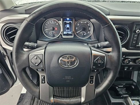 Used 2019 Toyota Tacoma SR5 image 17