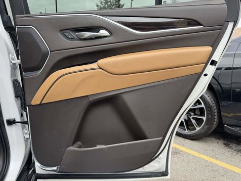 Used 2022 Cadillac Escalade Sport w/ Touring Package image 39