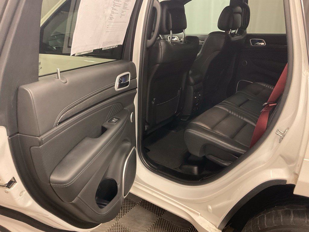 Used 2021 Jeep Grand Cherokee Trackhawk AWD/4WD image 25