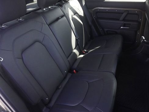 New 2026 Land Rover Defender 110 X-Dynamic SE image 27