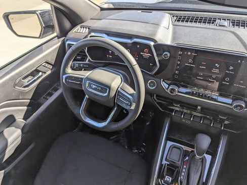 New 2026 GMC Canyon Elevation image 17