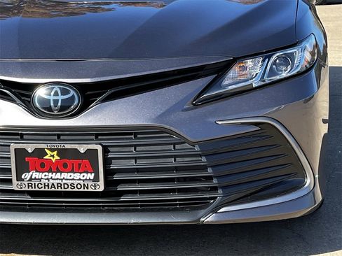 Used 2023 Toyota Camry LE image 8