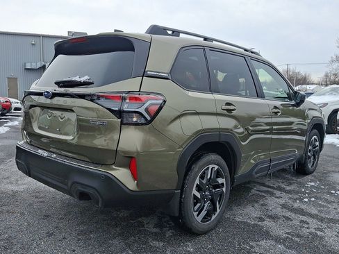 Certified 2025 Subaru Forester Limited image 4