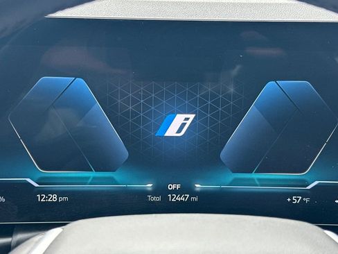 Used 2023 BMW i4 eDrive40 image 29