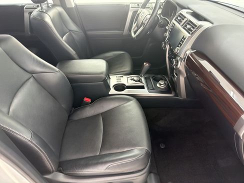 Used 2024 Toyota 4Runner Limited AWD/4WD image 22