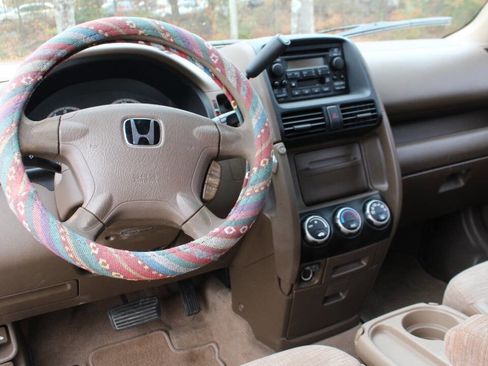 Used 2003 Honda CR-V LX image 17