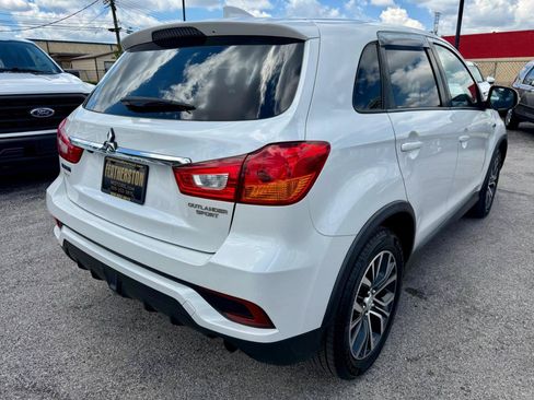 Used 2019 Mitsubishi Outlander Sport ES FWD image 9