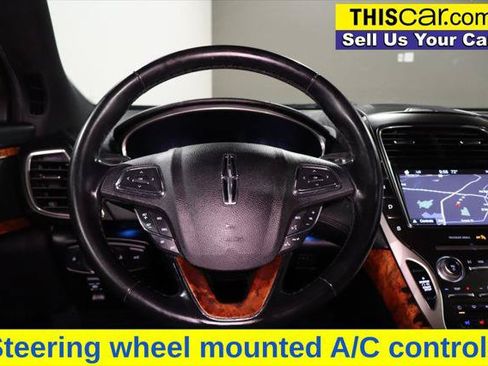 Used 2018 Lincoln MKX Reserve FWD image 18