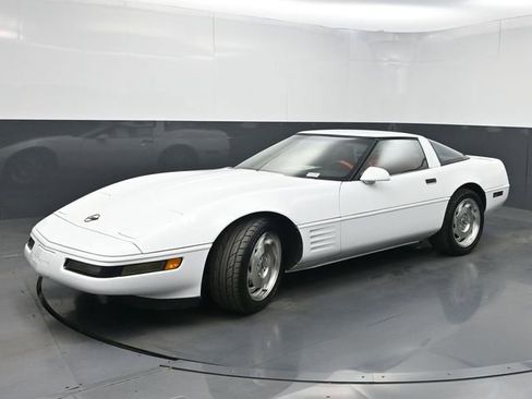 Used 1994 Chevrolet Corvette Coupe RWD image 5
