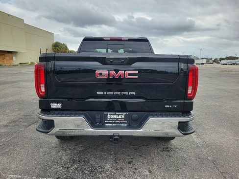 New 2026 GMC Sierra 1500 SLT w/ SLT Premium Package image 12