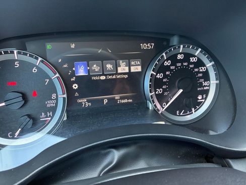 Used 2025 Toyota Highlander LE image 42