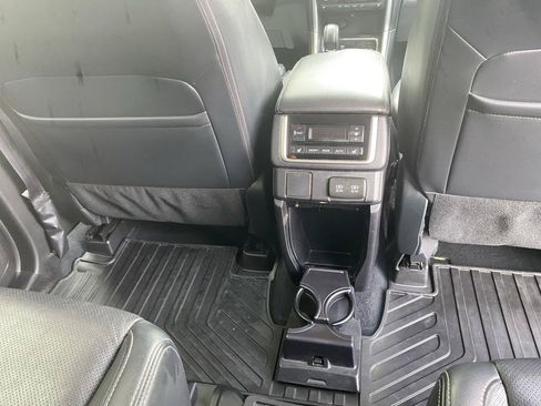 Used 2021 Subaru Ascent Limited AWD/4WD image 16