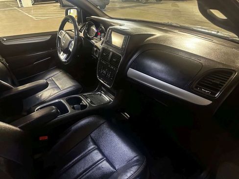 Used 2018 Dodge Grand Caravan GT image 7