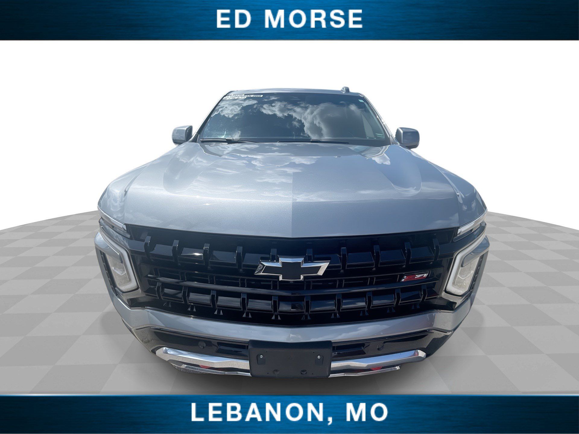 Certified 2025 Chevrolet Suburban Z71 AWD/4WD image 3