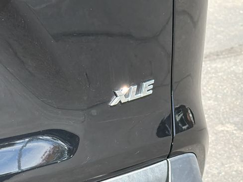 Used 2023 Toyota RAV4 XLE Premium FWD image 28
