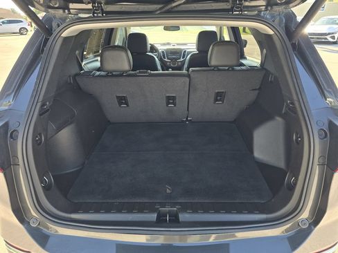 Used 2021 Chevrolet Equinox LT FWD image 26