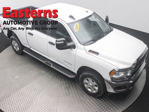 Used 2024 RAM 2500 Big Horn w/ Protection Group AWD/4WD image 3