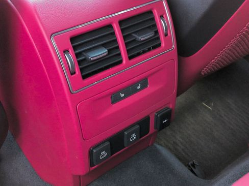 Used 2024 Jaguar F-PACE SVR image 27