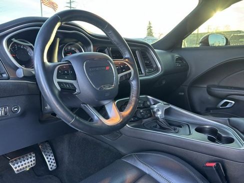 Used 2018 Dodge Challenger SXT Plus image 12