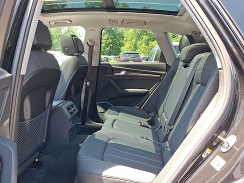 Used 2023 Audi Q5 2.0T Premium Plus w/ Premium Plus Package AWD/4WD image 26