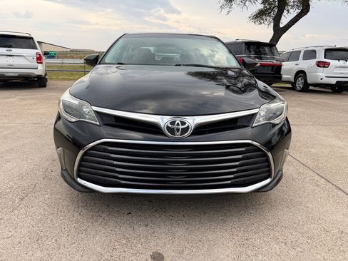 Used 2016 Toyota Avalon XLE image 2