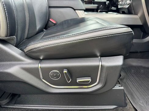 Used 2017 Ford F250 Platinum w/ Platinum Ultimate Package AWD/4WD image 27