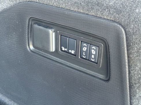 Used 2025 Cadillac Escalade Sport Platinum w/ LPO, Floor Liner Package AWD/4WD image 6
