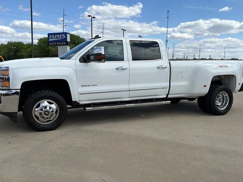 Used 2015 Chevrolet Silverado 3500 LTZ w/ Duramax Plus Package AWD/4WD image 7