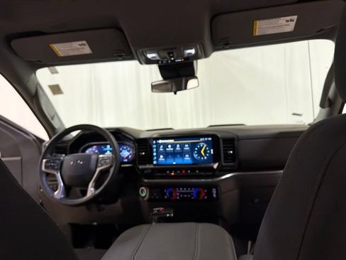 Used 2025 Chevrolet Silverado 1500 LT Trail Boss w/ Convenience Package II AWD/4WD image 26